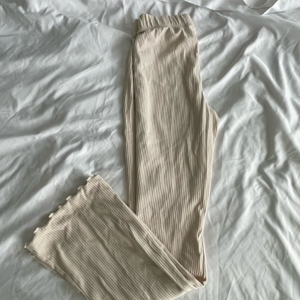 Target Ribbed Cream Leggings